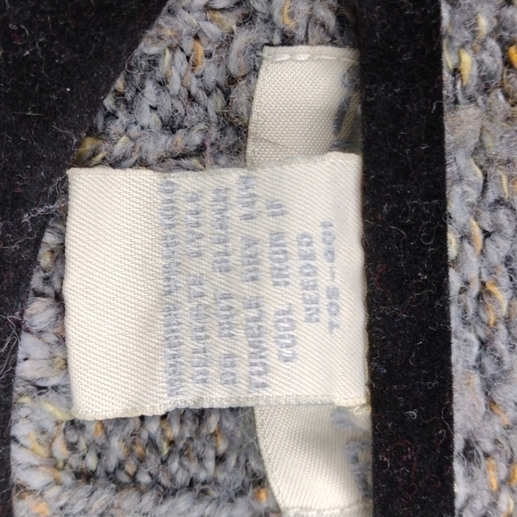 Mainframe Gray Burgundy Color Block V-Neck Long Sleeve Pullover Short Sweater - Picture 5 of 10